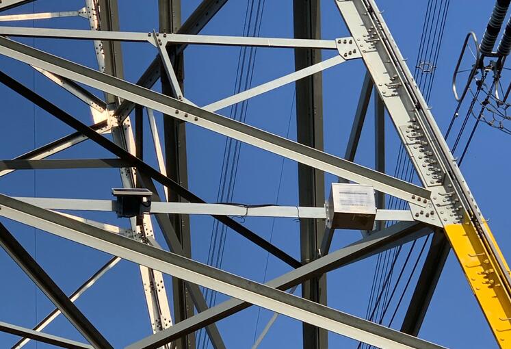 輸電線路導(dǎo)線溫度在線監(jiān)測裝置 為老舊線路增容保駕護航 輸電線路導(dǎo)線溫度在線監(jiān)測裝置 為老舊線路增容保駕護航